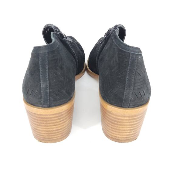 1.State Iddah Perforated Cutaway Bootie Block Heel Black Size 9M Edgy Western - Picture 3 of 9